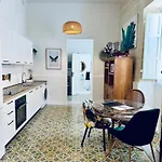Lägenhet Boutique Near Valletta - Perfect Location To Discover Malta - Bus Stops Just Outside & Adjoining Cafeteria (adults Only) *