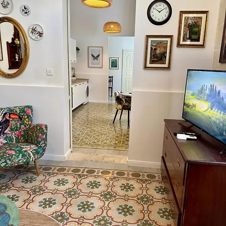 Apartment Boutique Near Valletta Centre, Bus Stops Just Outside & Cafeteria, Czesc, Witaj Na Malcie! (adults Only) Msida