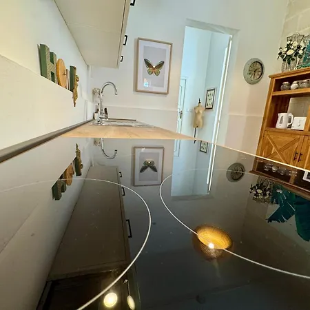 Διαμέρισμα Boutique Near Valletta With Cafeteria Just Next Door - Perfect For Couples Wanting To Discover Malta - Bus Stops Just Outside (adults Only) Msida
