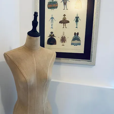 Apartament Boutique Near Valletta With Cafeteria Just Next Door - Perfect For Couples Wanting To Discover Malta - Bus Stops Just Outside (adults Only) *