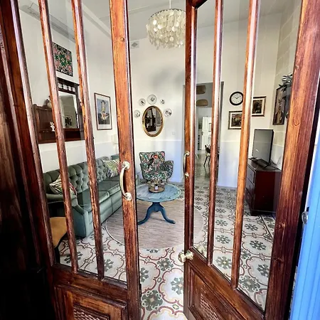 Near Valletta - Boutique Style For Adults - Historic, Gastronomical, Summer Trips * Msida