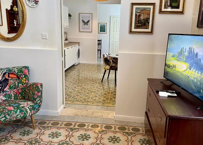 公寓 Boutique Near Valletta - Perfect Location To Discover Malta - Bus Stops Just Outside & Adjoining Cafeteria (adults Only) 姆西达
