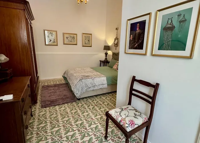 Boutique Near Valletta - Perfect Location To Discover Malta - Bus Stops Just Outside & Adjoining Cafeteria (adults Only) * 姆西达