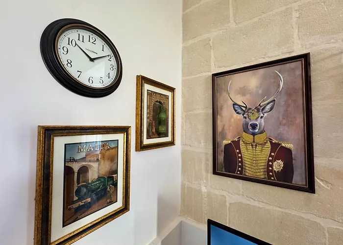 Boutique Near Valletta - Perfect Location To Discover Malta - Bus Stops Just Outside & Adjoining Cafeteria (adults Only)