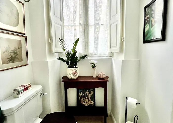 Boutique Near Valletta - Perfect Location To Discover Malta - Bus Stops Just Outside & Adjoining Cafeteria (adults Only) 公寓