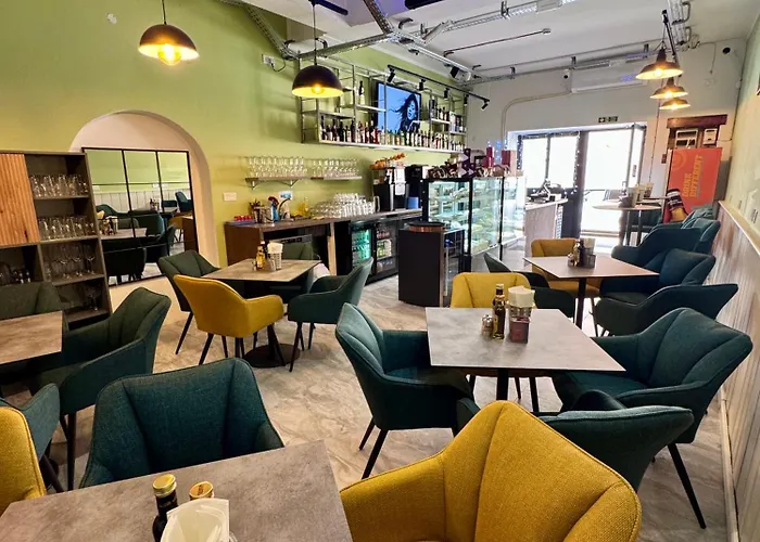 Boutique Near Valletta - Perfect Location To Discover Malta - Bus Stops Just Outside & Adjoining Cafeteria (adults Only)